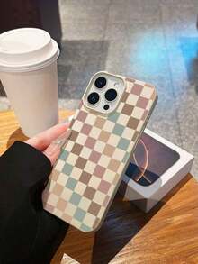 Funda móvil con diseño de tablero de ajedrez colorido, con vibrantes cuadrados en tonos pastel y un estilo minimalista. Compatible con los modelos phone 16, 15, 14, 13, 12 y 11 Pro. Fabricada en TPU, resistente a golpes. Regalos para la familia, amigos, niños, cumpleaños, primavera, vacaciones, novios, novias y San Valentín. - Amarillo CZ7 - Ver 4