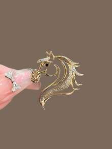 1枚高级胸针，高端生肖动物胸针，可作为西装、围巾、外套的装饰配饰，优雅日常穿着。