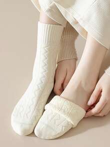 1/5 双女式卡通熊菱形图案保暖内衬舒适休闲中筒袜 - 彩色 - 查看 6
