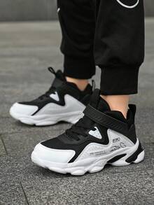 1 Paar Kinder Mittelhohe Basketball Sneaker, Mesh atmungsaktives Obermaterial, leicht, rutschfeste EVA langanhaltend Laufsohle, modisch vielseitig, verstellbarer Klettverschluss für einfaches An- und Ausziehen, geeignet für den täglichen Gebrauch