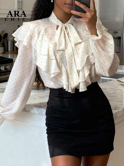 ARA CHIC Damen Weißes Polka Punkt Rüschen Langarm Hemd - Stilvoller Temperament Oberteil mit 3D Schleife Schärpe für Party & Büro, Herbst & Winter Neuankömmling