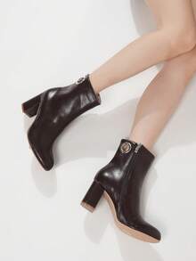 女士时尚派对PU皮革索环粗高跟踝靴