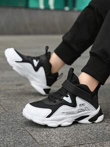 1 Paar Kinder Mittelhohe Basketball Sneaker, Mesh atmungsaktives Obermaterial, leicht, rutschfeste EVA langanhaltend Laufsohle, modisch vielseitig, verstellbarer Klettverschluss für einfaches An- und Ausziehen, geeignet für den täglichen Gebrauch