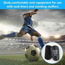 1 par de espinilleras de fútbol con diseño de cruz mini, protectores de pierna para adultos con clip - Espinilleras de fútbol mini gruesas - Adecuadas para todas las temporadas
