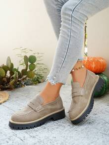 Giày lười đế dày dáng rộng mũi tròn mới mùa Xuân/Hè, giày casual du lịch ngoài trời, kiểu dáng thoải mái, phổ biến, giày cỡ lớn dành cho sinh viên. Vui lòng đặt size lớn hơn 0.5 size dựa trên chiều dài chân thực tế. - Màu Khaki - Xem 6