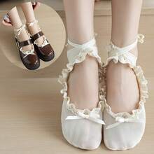 两双女士蕾丝长袜，黑白蕾丝船型长袜，带蕾丝系带，芭蕾舞风格薄款蝴蝶结少女长袜，适合春夏穿着，可搭配玛丽珍鞋、皮鞋等各种鞋款，增添节日气氛。适合舞蹈袜、生日派对、圣诞节、感恩节等节日派对装饰，以及户外活动休闲穿着。