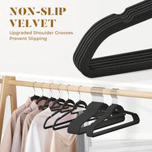 Blauesmeer 50-Piece Velvet Hangers, Space-Saving, Hangers With Tie Clips, 360° Rotatable, Suitable For Suits, Jackets, Shirts, T-Shirts, Dresses, And Camisoles (Black) - 黑色 - 查看 5