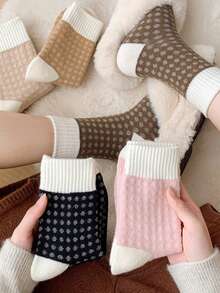 2 Paar Damen Thermisch gefütterte dicke warme Crew Socken, knöchelhoch, geeignet für den täglichen Gebrauch, Zuhause und Schlaf, Herbst/Winter, zufällige Farben, kuschelige Socken
