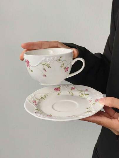 1 Juego de taza y platillo de café cerámico con diseño floral, taza y platillo cerámico con relieve francés, taza y plato minimalista para desayuno, taza de café, plato de postre con diseño floral, plato para ensalada de frutas, juego de vajilla cerámica, regalo para inauguración de casa, Halloween, Navidad