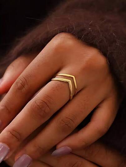 1pc Minimalist Stainless Steel Double-Layer V-Shaped Heart Adjustable Ring, Suitable For Women's Daily, Festival, And Party Wear