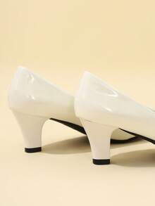 Elegant Women's Glossy White Mary Jane Pumps - Stiletto, Round Toe, Pointed Toe, Slip-On, Perfect For All Seasons, Casual Or Formal | Rubber Sole For Stability, Local Warehouse - trắng - Xem 3