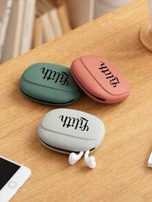 حقيبة تخزين سماعات الأذن من السيليكون قابلة للتخصيص، حقيبة رقمية محمولة، صندوق تخزين كابل الشحن والبيانات، حقيبة تخزين إكسسوارات إلكترونية ضرورية للسفر، مناسبة لشواحن، سماعات الأذن، سماعات الرأس، بطاقات SD، كابلات البيانات، متوفرة بمجموعة متنوعة من الألوان لتلبية احتياجات التخزين اليومية الخاصة بك. يمكن استخدامها للسفر والعمل والمدرسة وتخزين السكن الجامعي.