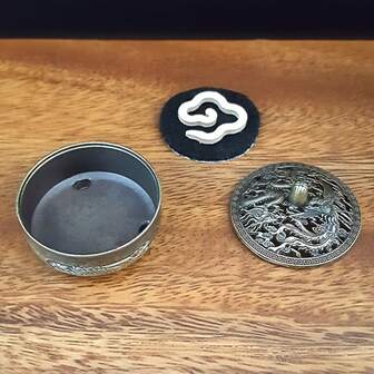 Ihålig metallmytisk varelse rökelsekare - Aromaterapi- och ljushållare i zinklegering, komplex mytologisk design, ingen elektricitet krävs, heminredning för jul, halloween, nyår