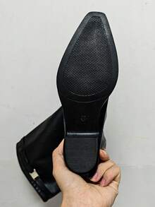 秋冬季女士真皮鲨鱼齿翻盖经典搭扣高帮靴，时尚设计，适合女性穿着，舒适百搭。 - 黑色 - 查看 6