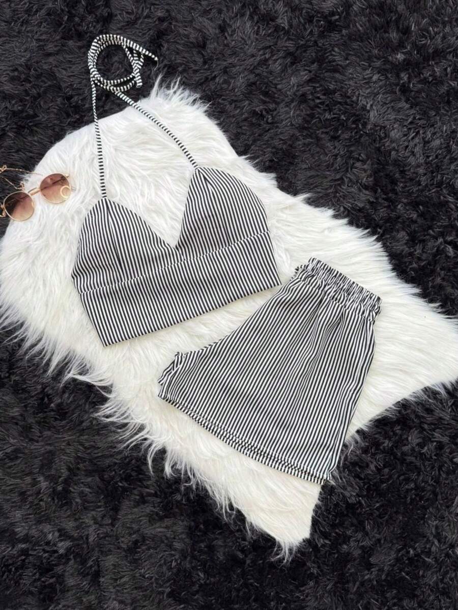 CONJUNTO 2 PEÇAS SHORTS E CROPPED DUNA LISTRADO MODA FASHION THEND VERÃO 2026 - Preto - Visão 1