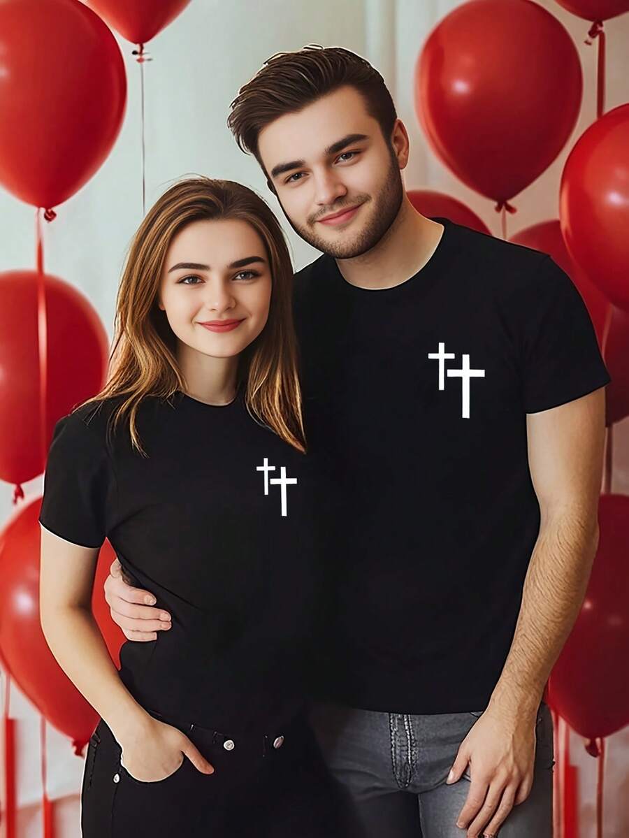 Couple Outfit Single Piece Unisex Printed T-Shirt - Circuit Board And Heart Pattern Valentine's Day Christmas Gift Casual Round Neck Short Sleeve Machine Washable Suitable For All Seasons Preferred By Tech Enthusiast Couples (Ideal Couple Style), Skin-Friendly Comfortable Wrinkle-Resistant T-Shirt - 女款1 - 查看 1