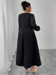 Elegant Plus Size Black A-Line Long Dress With Square Neck Ruched Bishop Sleeves And Flared Hem, Perfect Long Sleeve Curve Dress - Black - View 2