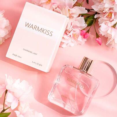 1件 100ml Warmkiss 系列香氛噴霧，頂級香氣搭配精緻花香，持久空氣清新劑，度假必備，適用於室內外使用，完美契合日常約會、外出、派對、旅行及各種其他場合，適合個人使用或作為禮物