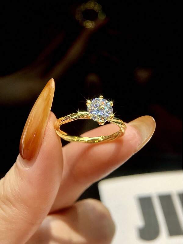 1 szt. 1-karatowej, wysokiej jakości obrączki ślubnej z diamentami Moissanite o masie 1 karata i sześciu zębach, w kolorze D, ze srebra próby 925. Idealna jako biżuteria ślubna na zaręczyny, dla żony, dziewczyny, urodziny lub rocznicę.