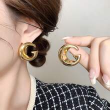 2 件复古小众优雅 G 字母几何耳钉，极简主义夸张耳钉 - G字母幾何耳釘 - 查看 5