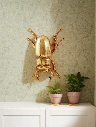 1pc Creative Resin Gold Shovel Beetle Home Decor Craft, Insect Lover's Collection Wall Hanging, Handmade Insect Decoration Accessory, Insect Museum Home Party Decor