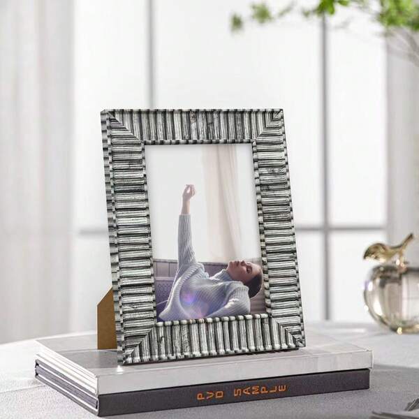 1pc Modern Minimalist Line-Style Classic Gallery Photo Frame, Black & Gray Frame Body, Excellent Quality, Displays 3.5x5", 4x6", 5x7", 6x8", 8x10" Photos, Horizontal & Vertical Display, Suitable For Study, Bedroom, Living Room