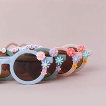 1pc Personalized Name Daisy Flower Glasses, Customizable Letter Color, Cute Glasses, Gift For Girls, Suitable For Daily & Holiday Wear (Flower Color Randomly Assorted) ,2000s Style, Birthday Gift - Multicolor - View 3