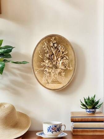 1pc, 7.9*9.9 Inch Vintage Gold Oval Embossed Floral Wall Decor, Handpainted Resin Material, Retro European Style Oval Wall Hanging Ornament, Suitable For Home, Hotel Decoration And Photography Props