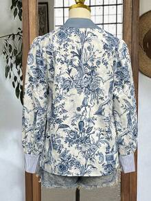 女士时尚优雅蓝色花卉瓷纹V领褶皱蕾丝设计，条纹袖口装饰，长袖宽松衬衫，秋冬款 - 藍白色 - 查看 5