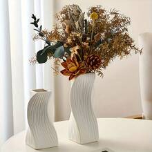 1pc Modern Twisted Stripe Plastic Vase - Elegant White Design For Fresh Or Dried Flowers, Modern Home Decor, Flower Arrangement Vase | Twisted Pattern Vase | Smooth Finish Vase, Vase For Flowers