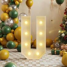 28.74 英寸 LED 发光字母 A-Z - 易于组装，电池供电，是生日、求婚、婚礼、活动的理想之选 - 暖光