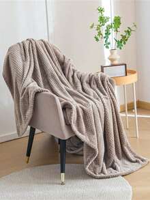 1 Pieza de manta de imitación de piel de conejo suave y cálida, manta de franela de unicolor moderna y sencilla, lavable a máquina, manta de tiro de poliéster de unicolor cómoda y multifuncional, adecuada para sofá, cama, decoración de dormitorio, decoración de habitación, decoración del hogar, oficina y viaje, adecuada para todas las estaciones, disponible en múltiples tamaños, el Halloween es el regalo perfecto para amigos y familiares