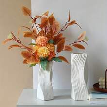 1pc Modern Twisted Stripe Plastic Vase - Elegant White Design For Fresh Or Dried Flowers, Modern Home Decor, Flower Arrangement Vase | Twisted Pattern Vase | Smooth Finish Vase, Vase For Flowers