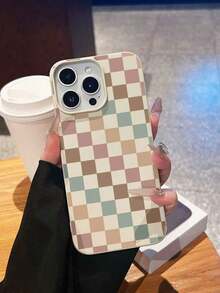 Funda móvil con diseño de tablero de ajedrez colorido, con vibrantes cuadrados en tonos pastel y un estilo minimalista. Compatible con los modelos phone 16, 15, 14, 13, 12 y 11 Pro. Fabricada en TPU, resistente a golpes. Regalos para la familia, amigos, niños, cumpleaños, primavera, vacaciones, novios, novias y San Valentín. - Amarillo CZ7 - Ver 6