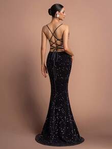 优雅闪亮吊带晚礼服 - 交叉露背吊带和高开衩设计，闪亮鱼尾裙摆 - 是正式晚宴、婚礼宾客、红毯活动和奢华派对的理想之选 - 黑色 - 查看 3
