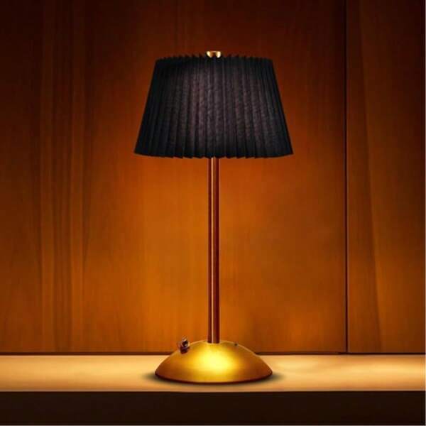 1 pieza Lámpara de escritorio LED con control táctil - Lámpara de mesita de noche recargable portátil de metal con 3 niveles de brillo, ajustable a tres colores, adecuada para el hogar, luz nocturna/luz de lectura/comedor/sala de estar/estudio/oficina, decoración de boda