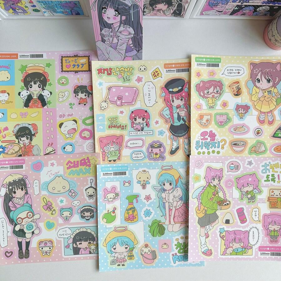 卡通女孩人物贴纸，可爱酷炫女孩贴纸，INS 风格人物贴纸，适合 DIY 剪贴簿，多人物卡通设计，自粘装饰贴纸，适用于剪贴簿、相册、行李箱/笔记本电脑/滑板/吉他/冰箱/头盔/日历，可作为生日和节日礼物