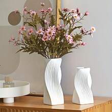 1pc Modern Twisted Stripe Plastic Vase - Elegant White Design For Fresh Or Dried Flowers, Modern Home Decor, Flower Arrangement Vase | Twisted Pattern Vase | Smooth Finish Vase, Vase For Flowers