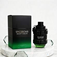 Wooden Floral Fragrance Men's Luxurious Perfume, Men's Long-Lasting Warm Spicy And Fresh Scent - Citrus, Black Pepper And Rosemary Fragrance - Luxurious Men's Perfume, Alcohol And Additives Free, Elegant Green Bottle With Black Cap, Bomb-Shaped Design, The Best Gift For Halloween, Thanksgiving And Christmas