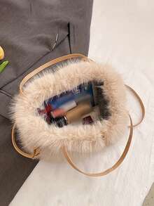 Geantă de umăr ușoară din blană artificială pentru femei, cu curea reglabilă, închidere magnetică, poșetă din pluș, lavabilă manual, cu mâner superior, pentru ieșiri zilnice, stil Honey Girl cu căptușeală din piele artificială, geantă tote pufoasă pentru femei, geantă de umăr pufoasă, poșetă casual din blană artificială, geantă elegantă de iarnă, geantă de mână la modă, cu textură moale și mânere îmblănite, pentru ieșiri zilnice, cumpărături, evenimente de iarnă și ocazii casual.