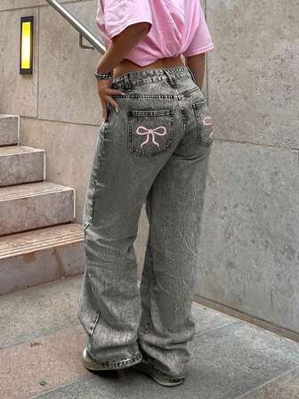 Women's Classic Light-Colored Straight-Leg Jeans With Embroidered Back Pockets, Casual Everyday Wear