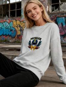 Michigan Football Hoodless Sweatshirt, Michigan, College Game Day Hoodless Sweatshirt, Michigan Bow Hoodless Sweatshirt, Michigan Coquette, Michigan College Hoodless Sweatshirt - 灰色 - 查看 3