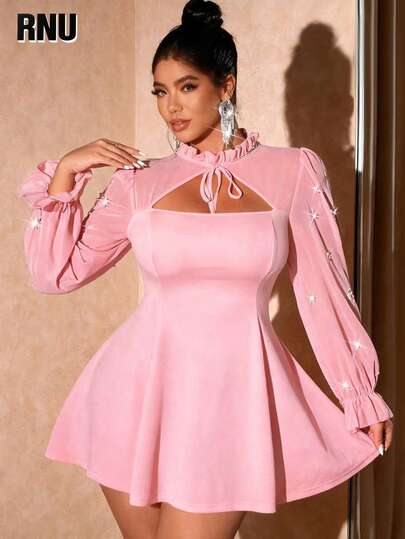 RNU 大码女式优雅高弹纯色面料，雪纺袖子拼接，领结领口，3D 珍珠装饰，大码女式新款秋冬装，适合音乐会，时尚百搭外套，适合派对、聚会、约会、圣诞节、新年、婚礼宾客着装，A 字廓形，时尚长袖连衣裙