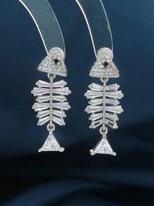 1 对优雅的鱼骨吊坠耳环，创意动物设计，适合日常佩戴或派对，派对配饰，闪亮耳环，奇特耳环 - 銀色2 - 查看 4