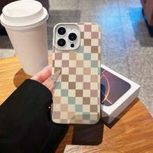 Funda móvil con diseño de tablero de ajedrez colorido, con vibrantes cuadrados en tonos pastel y un estilo minimalista. Compatible con los modelos phone 16, 15, 14, 13, 12 y 11 Pro. Fabricada en TPU, resistente a golpes. Regalos para la familia, amigos, niños, cumpleaños, primavera, vacaciones, novios, novias y San Valentín. - Amarillo CZ7 - Ver 2