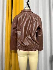 جاكيت كاجوال من جلد البولي يوريثان بجيب وسحاب للنساء - بني - مشاهدة 5