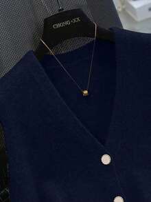 1 件纯白色针织纽扣 V 领无袖夏季开衫毛衣背心 - 藏蓝色 - 查看 3