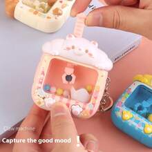 迷你抓娃娃机钥匙扣 - 趣味减压小玩意 - 迷你游戏机吊坠，史迪奇玩具，旅行玩具，课堂减压玩具，迷你小物，洗澡玩具，圣诞文具，减压球，生日礼物，圣诞礼物，万圣节礼物，完美礼物，礼品 - 彩色 - 查看 6