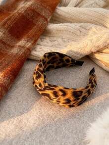 1pc 6.3in/16cm Women's Wide Fashion Versatile High-End Elegant Leopard Print Elastic Twist Headband, Minimalist Hair Accessory Suitable For Daily Casual, Party, Commute, Vacation, Ponytail
