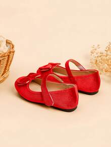 女童银色蝴蝶结可爱公主平底鞋，学生休闲低帮鞋，舞蹈表演鞋，春夏